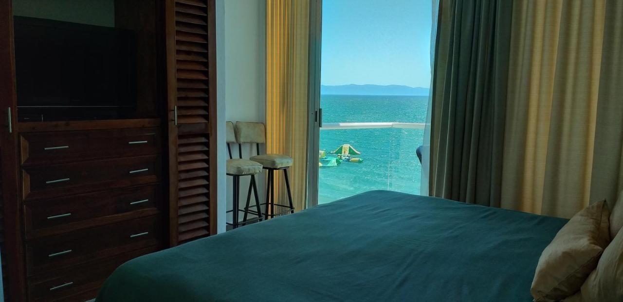 Hotel Suites Nadia Бусериас Экстерьер фото