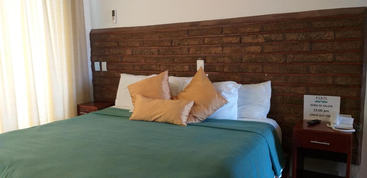 Hotel Suites Nadia Бусериас Экстерьер фото